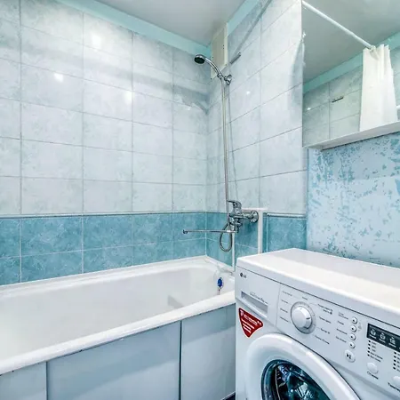 1 Apartment *